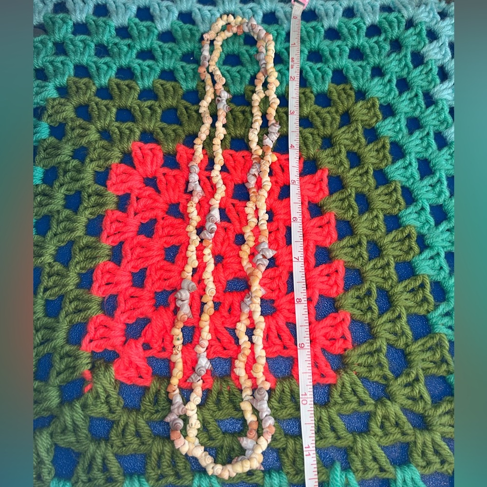 3/$10 Set Of Two Seashell Necklaces - Picture 5 of 5